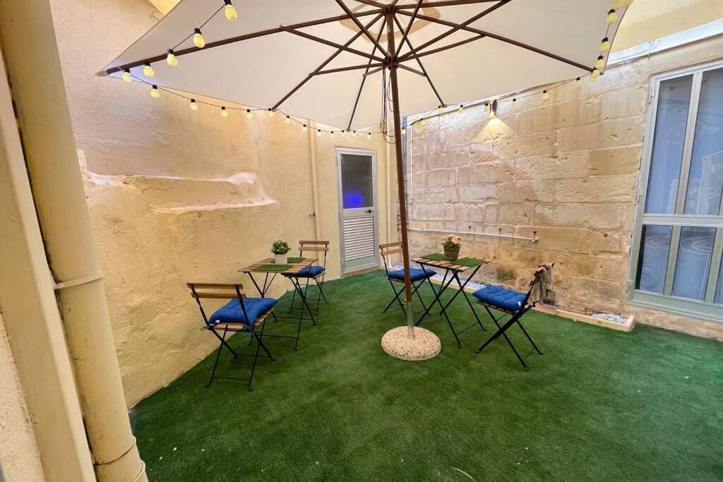 2 Bed Apt In Heart Of St Julians - 5Min From Seafront Saint Julian's 외부 사진