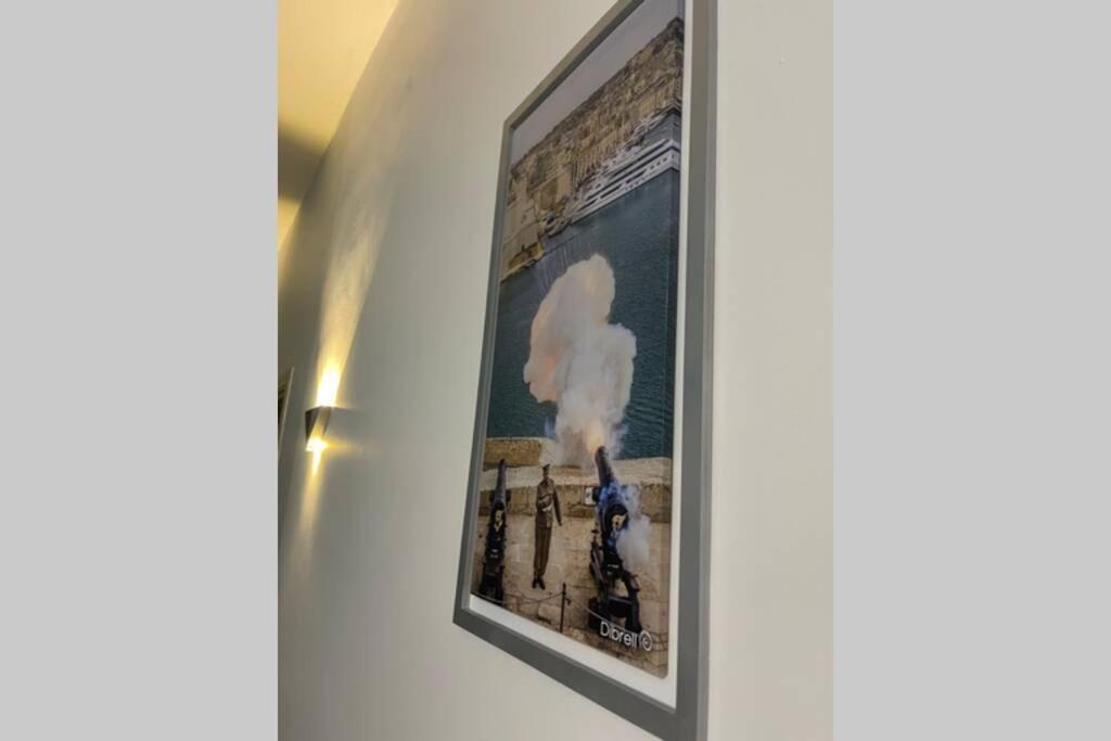2 Bed Apt In Heart Of St Julians - 5Min From Seafront Saint Julian's 외부 사진